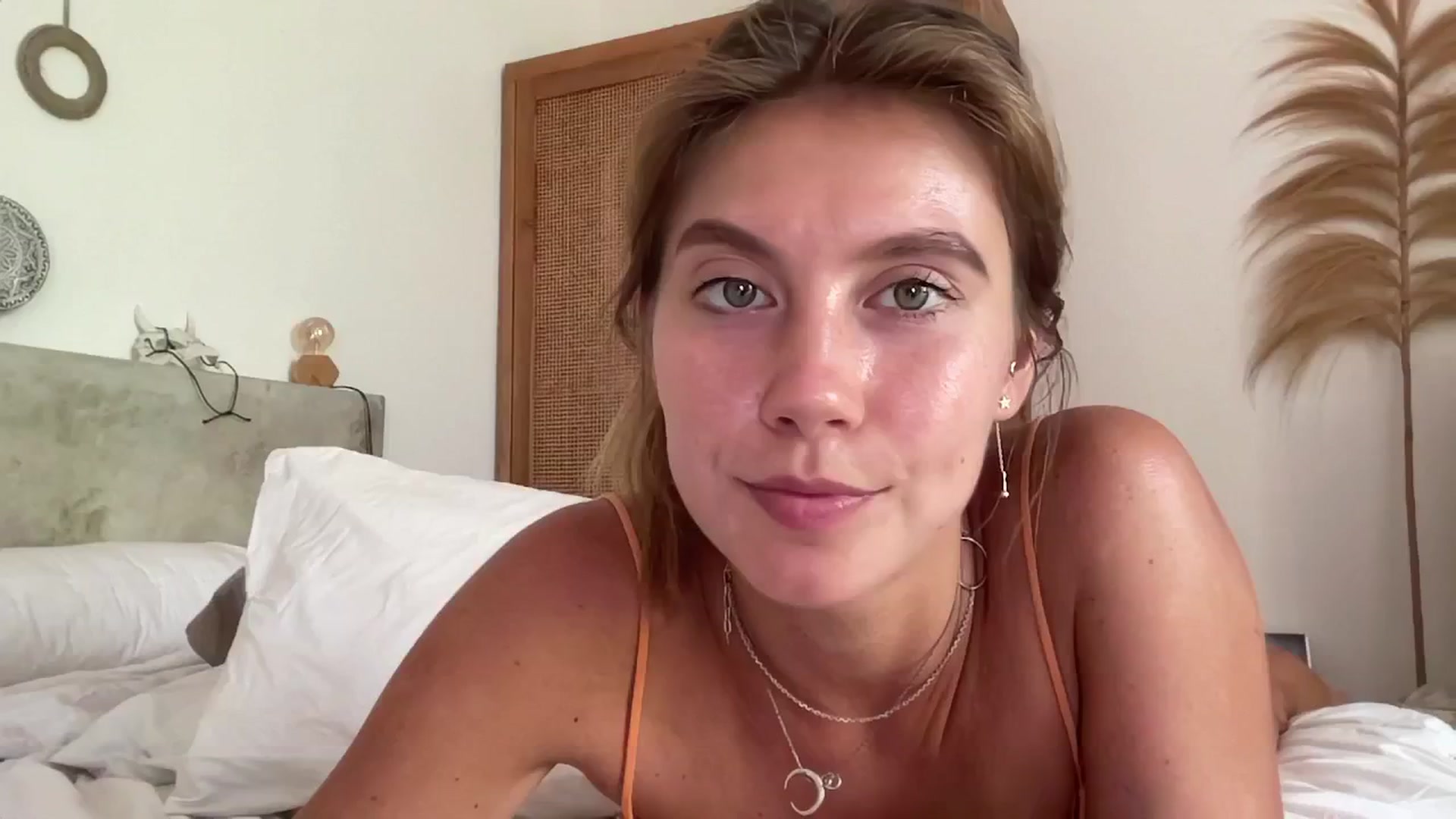 Gallery image thumbnail from SurfGirls's myfreecams stream on, 04/16/2025, 06:28 image 1 of 20