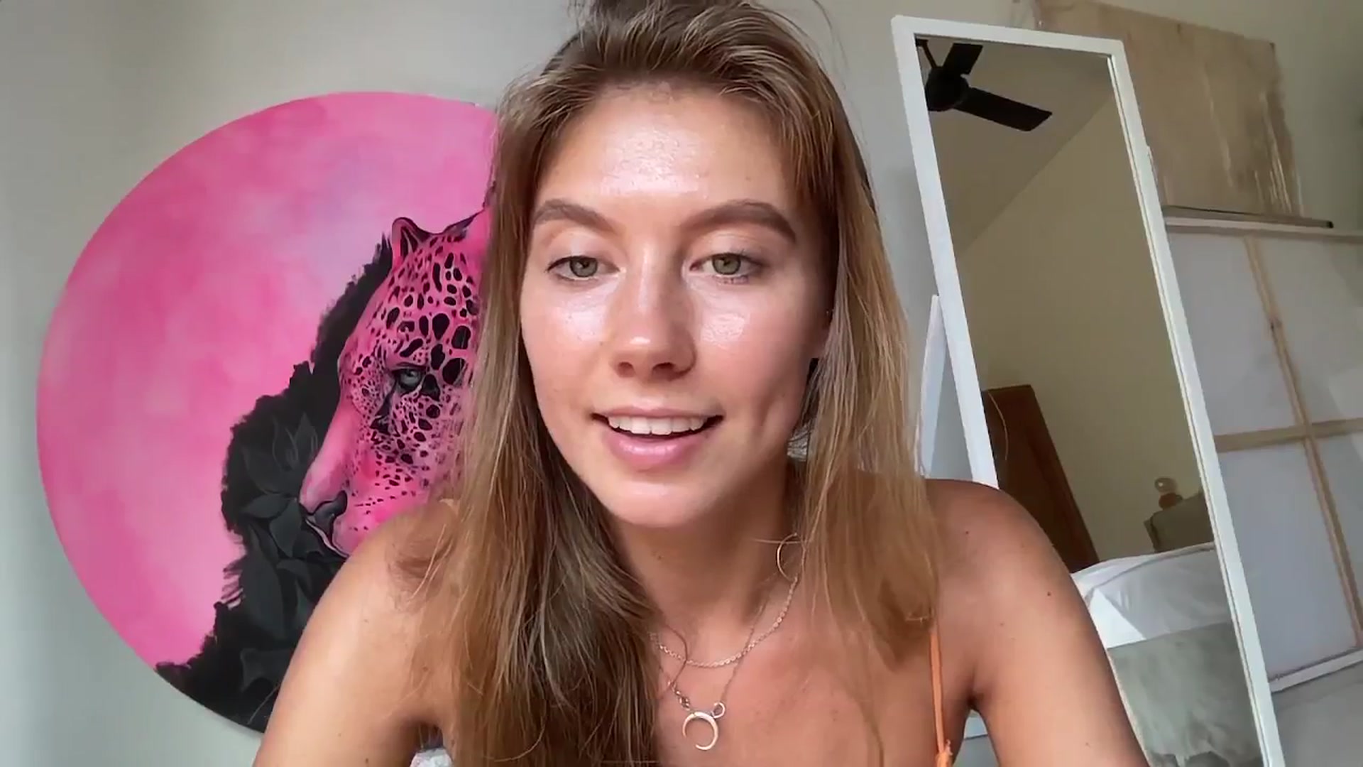 Gallery image thumbnail from SurfGirls's myfreecams stream on, 04/16/2025, 07:17 image 9 of 20