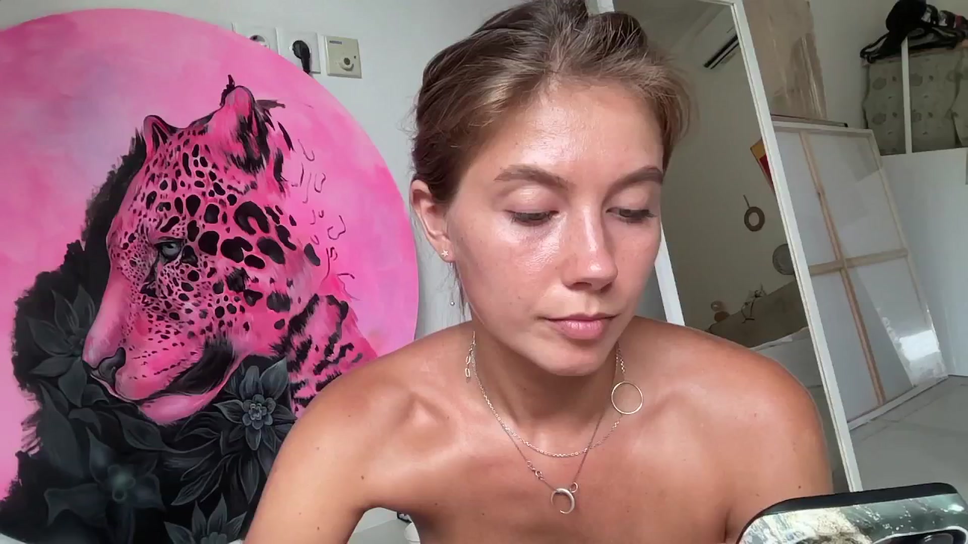 Gallery image thumbnail from SurfGirls's myfreecams stream on, 04/16/2025, 08:25 image 13 of 20