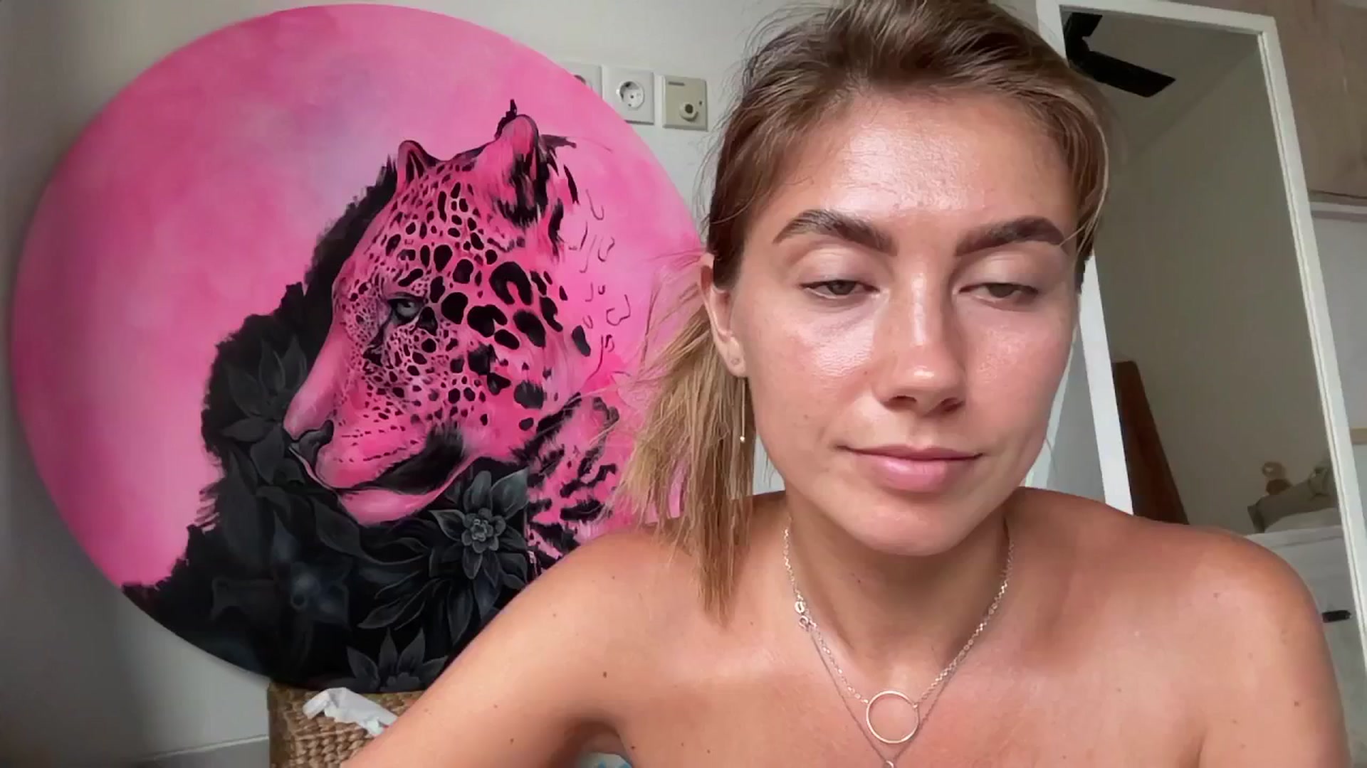 Gallery image thumbnail from SurfGirls's myfreecams stream on, 04/18/2025, 10:21 image 1 of 20