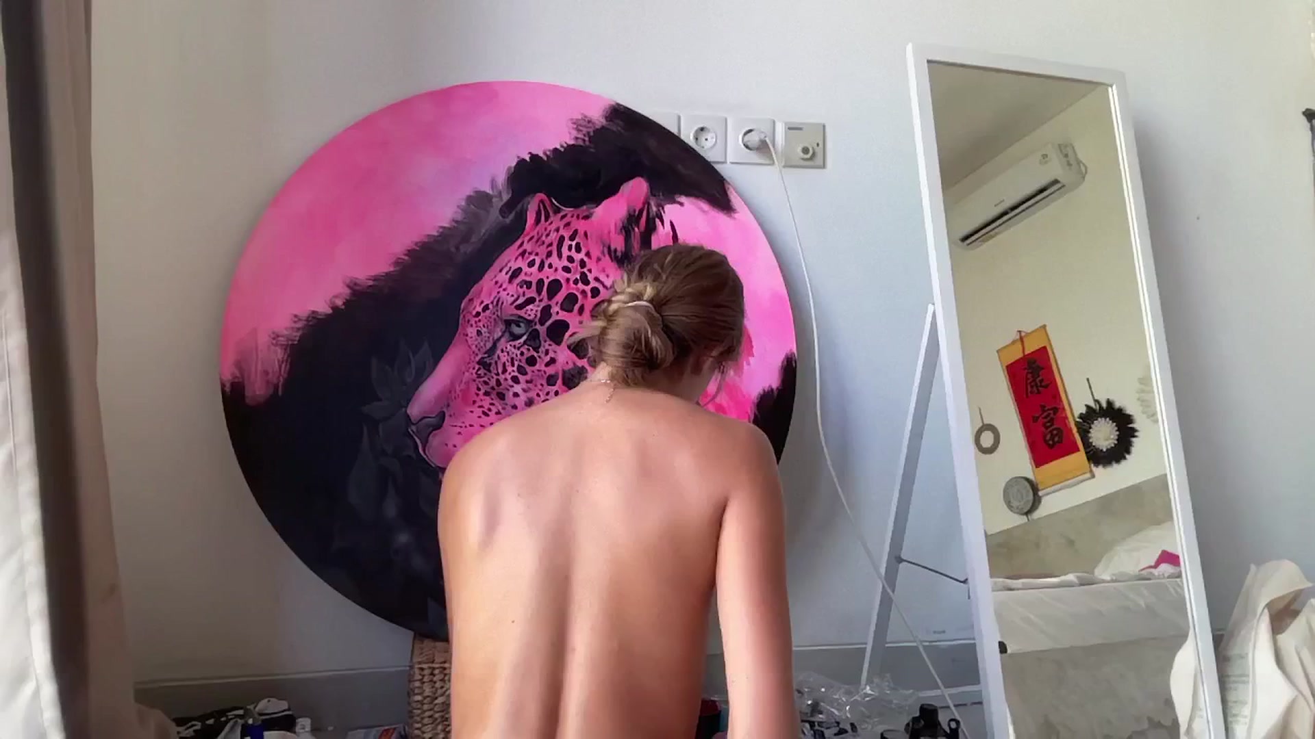 Gallery image thumbnail from SurfGirls's myfreecams stream on, 04/20/2025, 04:26 image 4 of 20