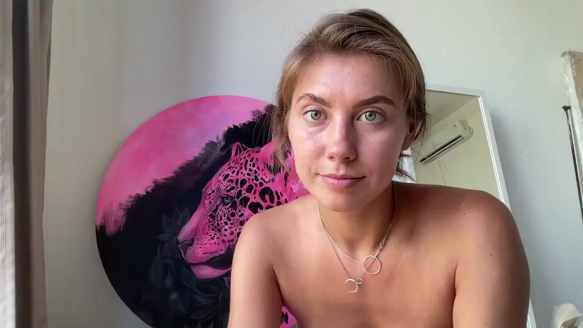 Gallery image thumbnail from SurfGirls's myfreecams stream on, 04/20/2025, 04:26 image 7 of 20