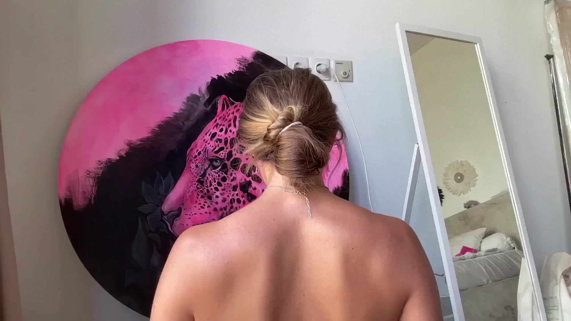 Gallery image thumbnail from SurfGirls's myfreecams stream on, 04/20/2025, 04:26 image 13 of 20