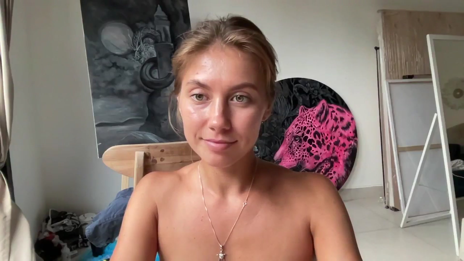 Gallery image thumbnail from SurfGirls's myfreecams stream on, 05/06/2025, 09:41 image 5 of 20