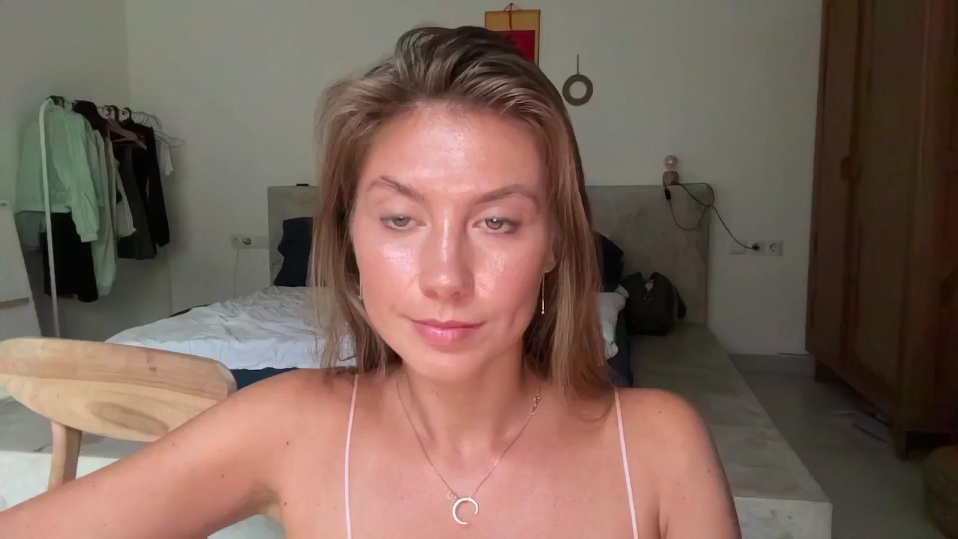 Gallery image thumbnail from SurfGirls's myfreecams stream on, 05/13/2025, 08:39 image 15 of 20