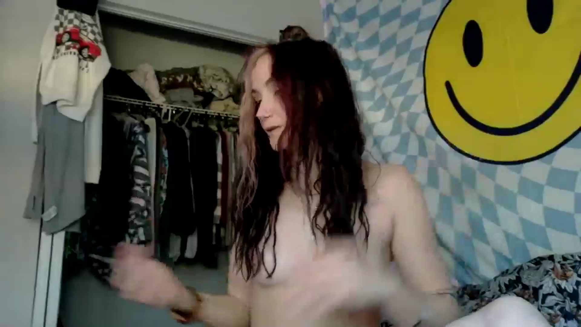 Gallery image thumbnail from SurfSlut's myfreecams stream on, 12/30/2024, 16:52 image 4 of 20