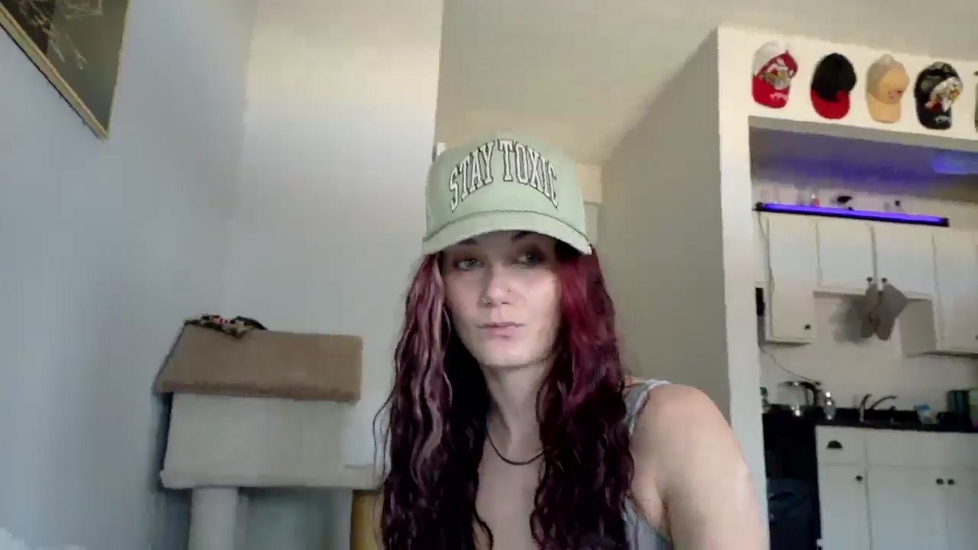 Gallery image thumbnail from SurfSlut's myfreecams stream on, 01/07/2025, 16:01 image 11 of 20