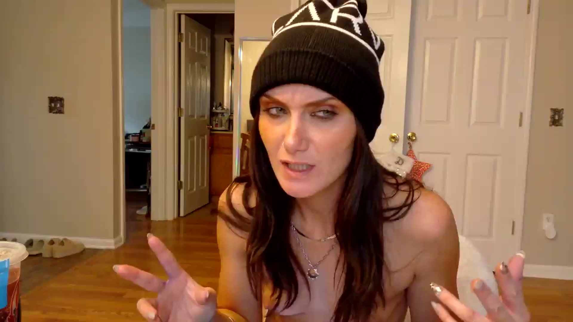 Gallery image thumbnail from SurfSlut's myfreecams stream on, 01/03/2026, 18:46 image 1 of 20