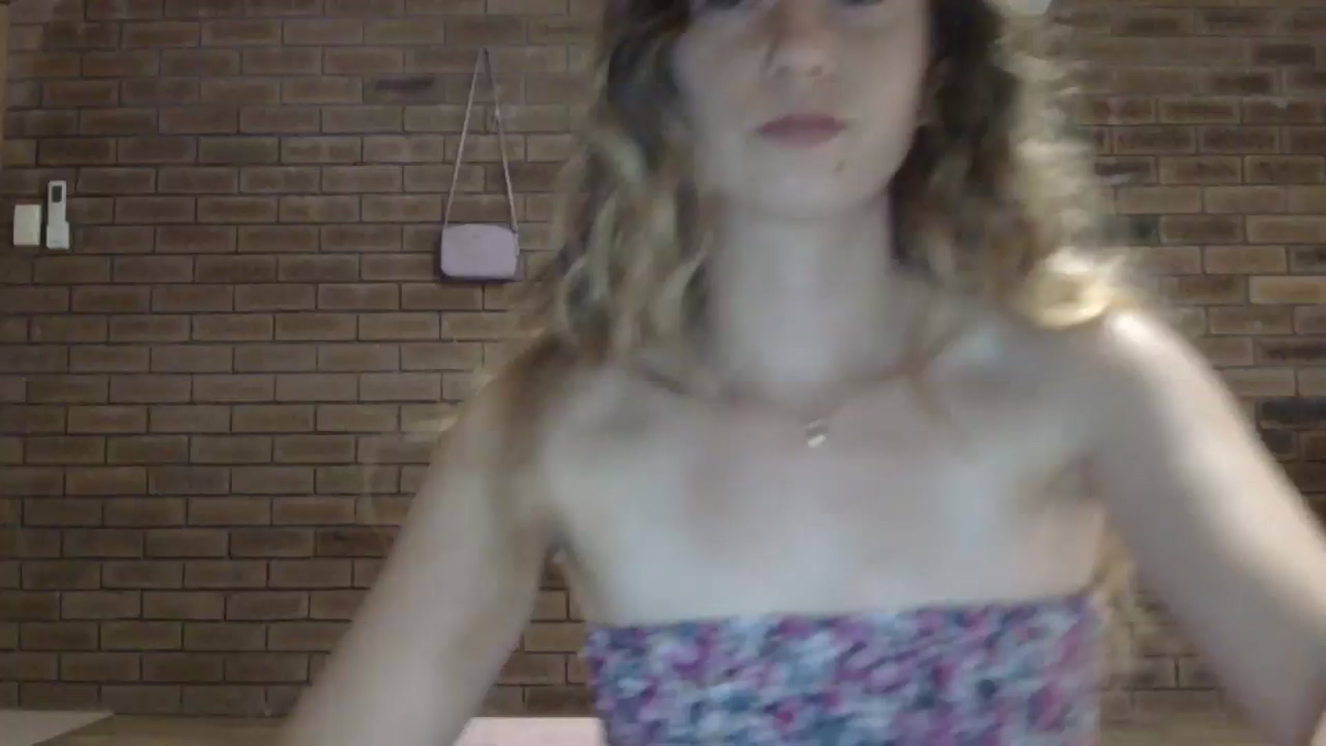 Gallery image thumbnail from SurfyChick's myfreecams stream on, 11/04/2024, 11:46 image 1 of 20
