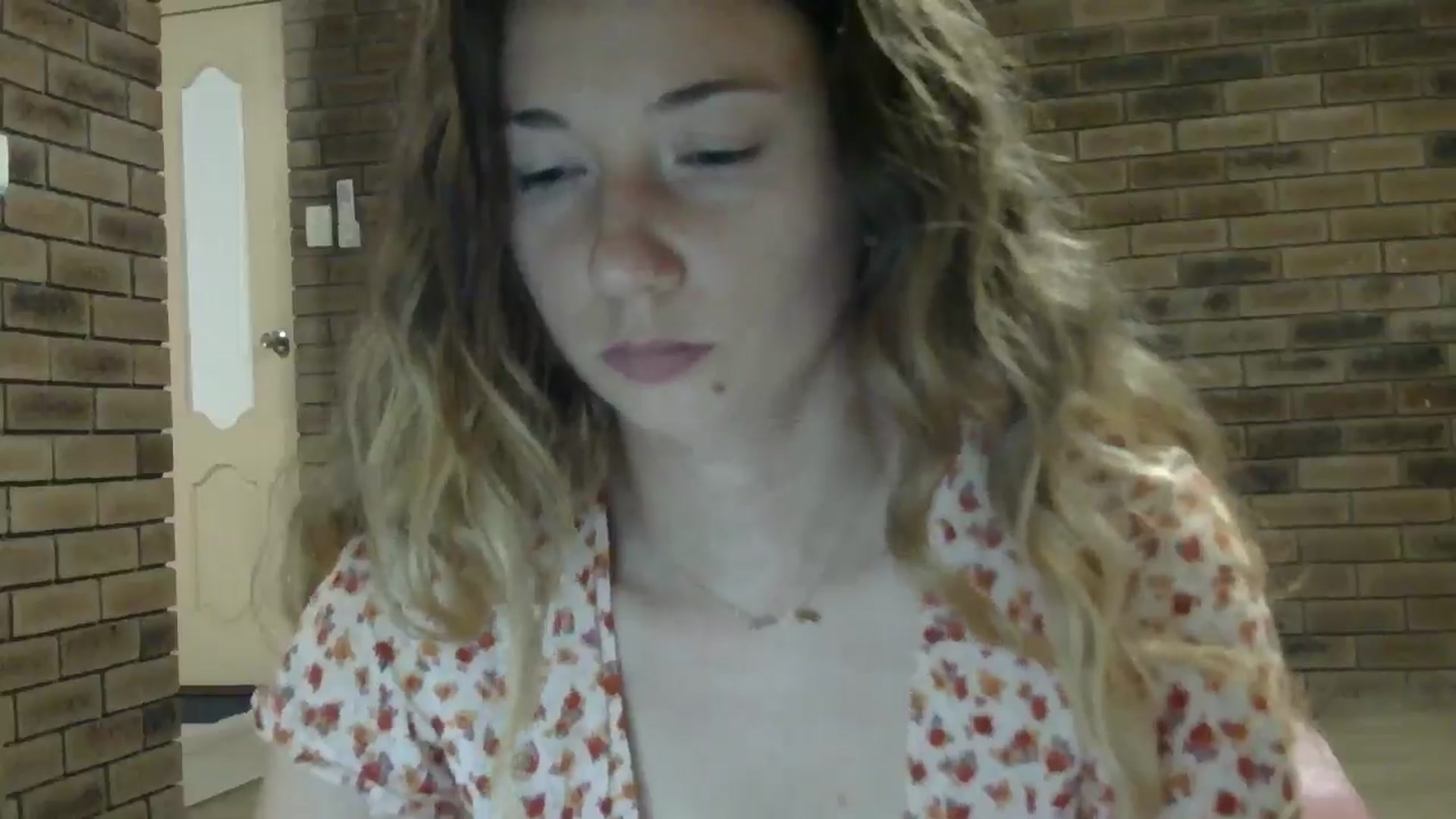 Gallery image thumbnail from SurfyChick's myfreecams stream on, 11/04/2024, 12:49 image 20 of 20