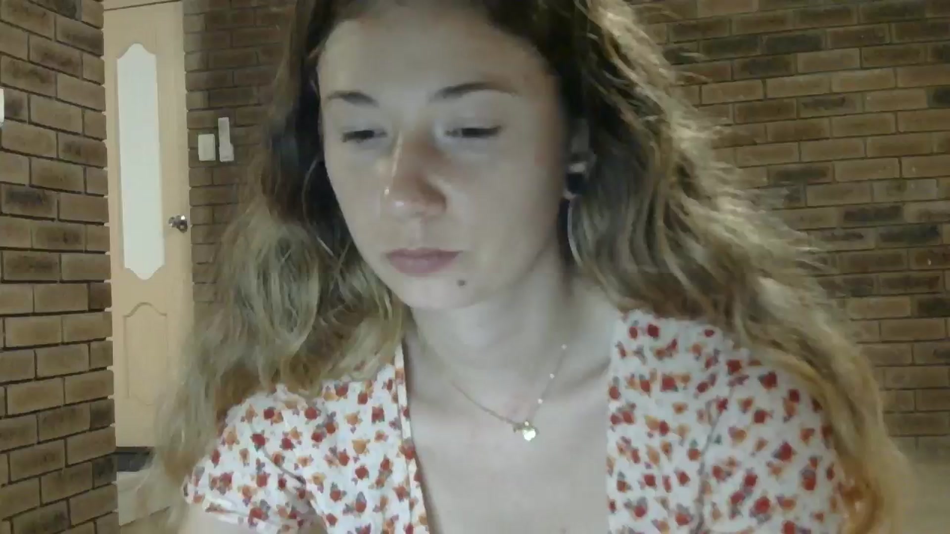 Gallery image thumbnail from SurfyChick's myfreecams stream on, 11/04/2024, 13:10 image 1 of 20