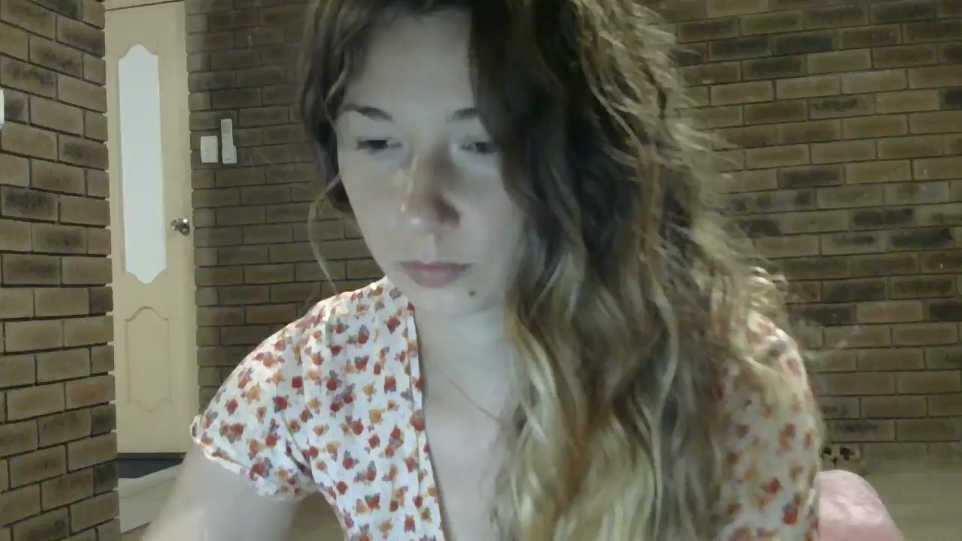 Gallery image thumbnail from SurfyChick's myfreecams stream on, 11/04/2024, 13:10 image 4 of 20