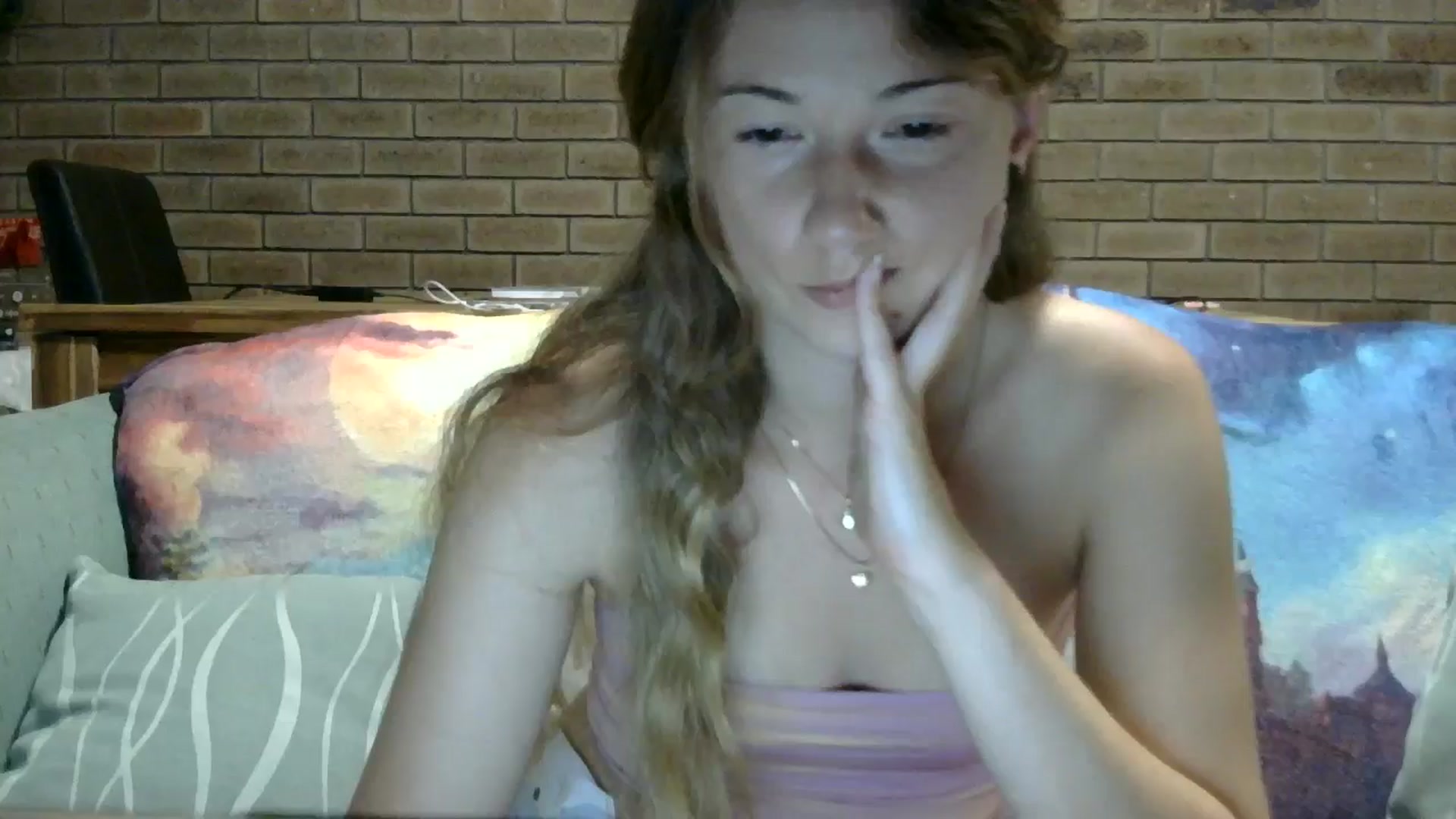 Gallery image thumbnail from SurfyChick's myfreecams stream on, 03/16/2025, 13:49 image 19 of 20