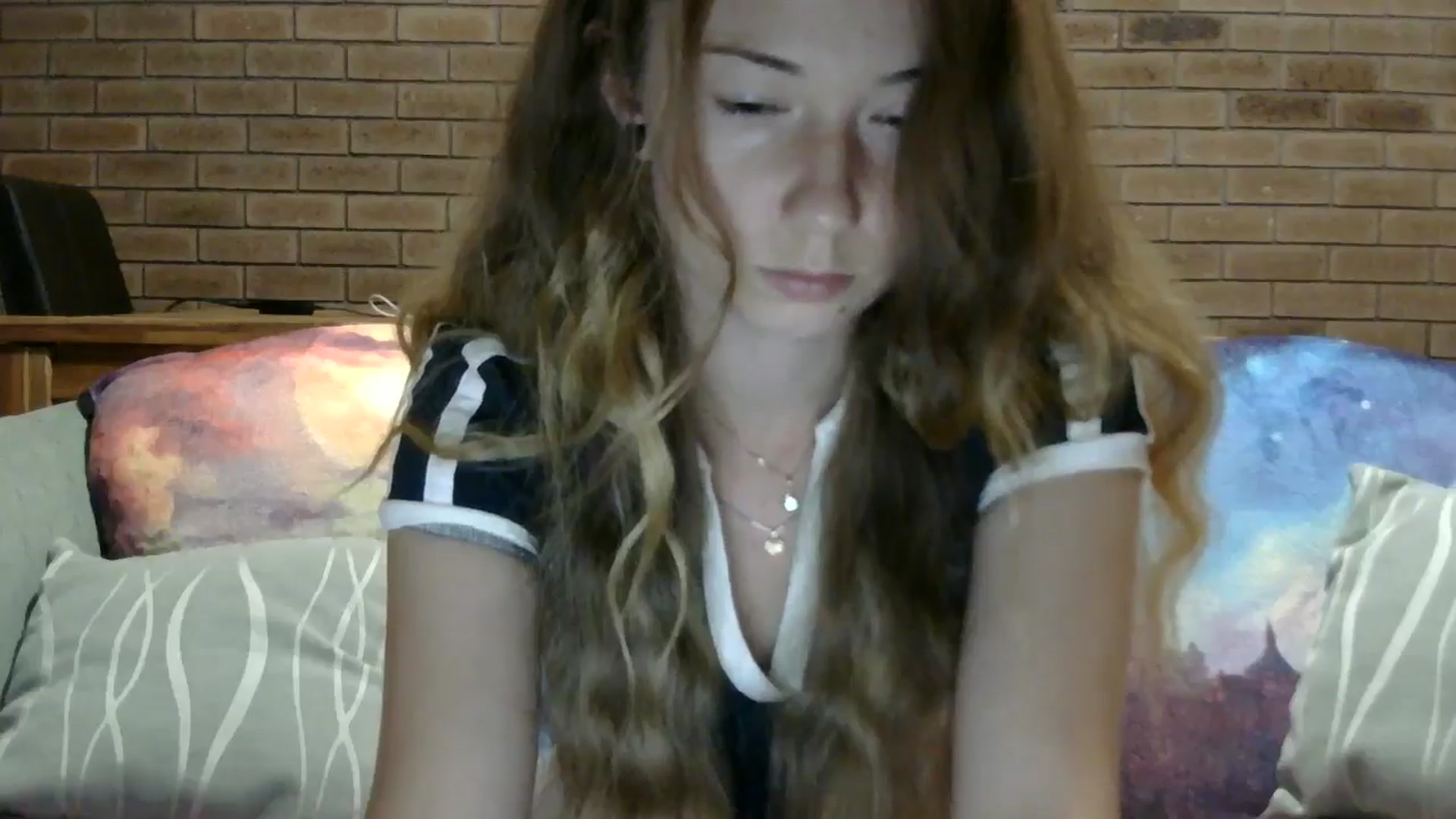 Gallery image thumbnail from SurfyChick's myfreecams stream on, 03/16/2025, 13:49 image 8 of 20
