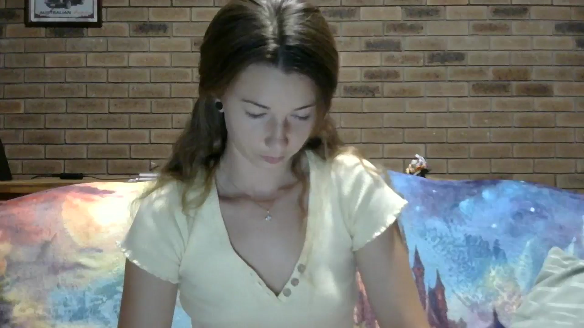 Gallery image thumbnail from SurfyChick's myfreecams stream on, 03/18/2025, 11:24 image 5 of 20