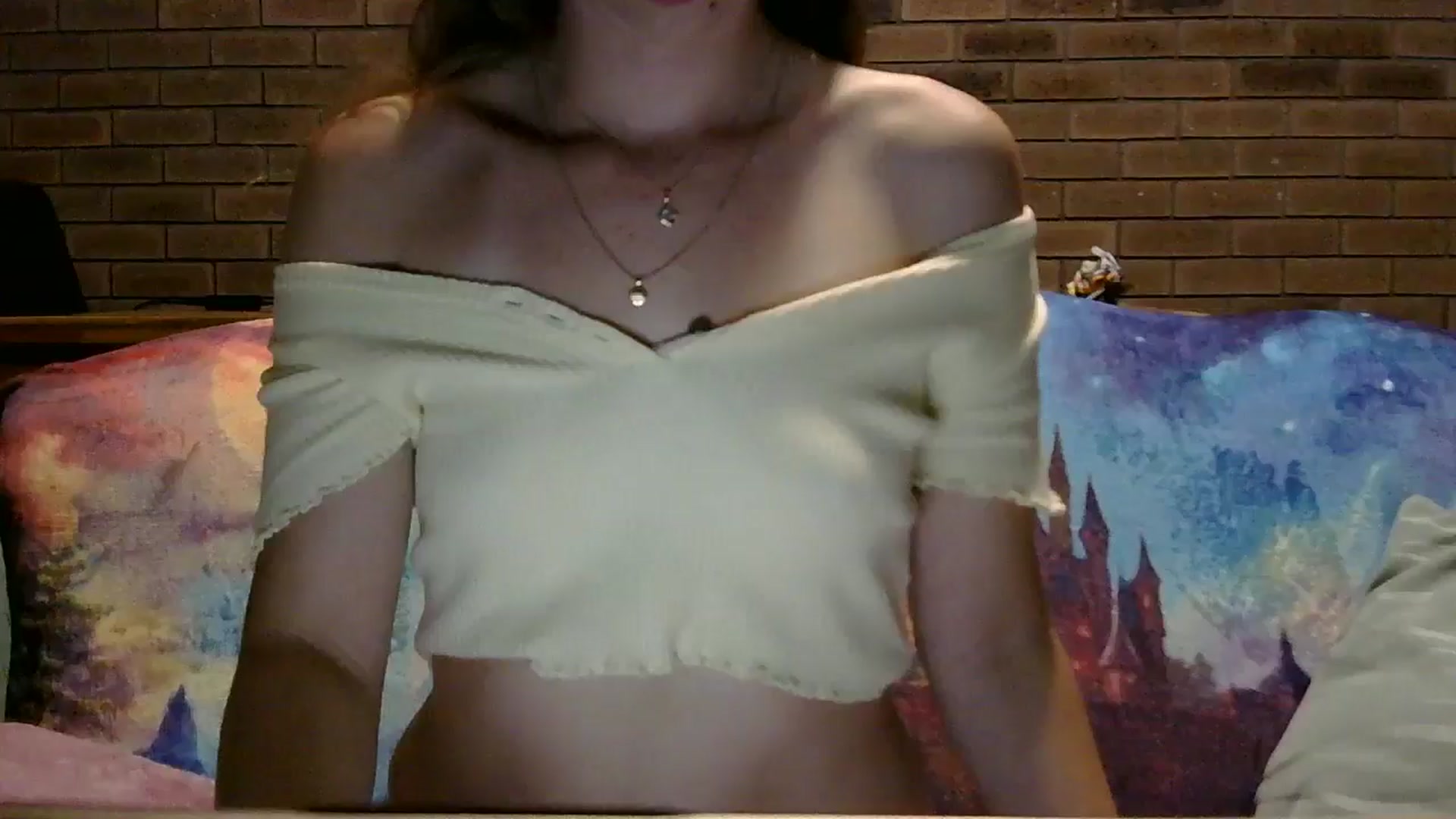 Gallery image thumbnail from SurfyChick's myfreecams stream on, 03/18/2025, 11:24 image 10 of 20