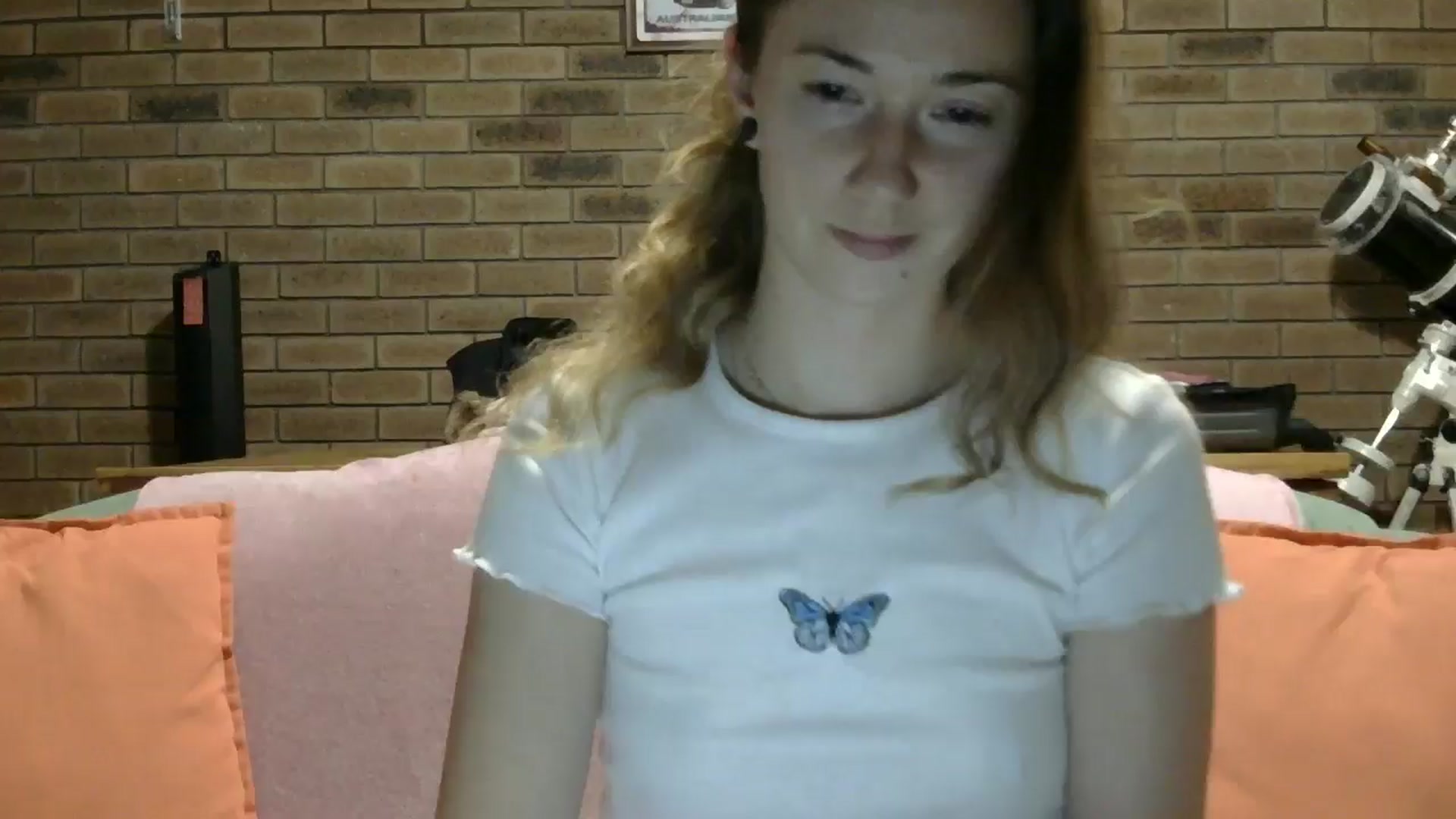 Gallery image thumbnail from SurfyChick's myfreecams stream on, 07/16/2025, 12:09 image 10 of 20