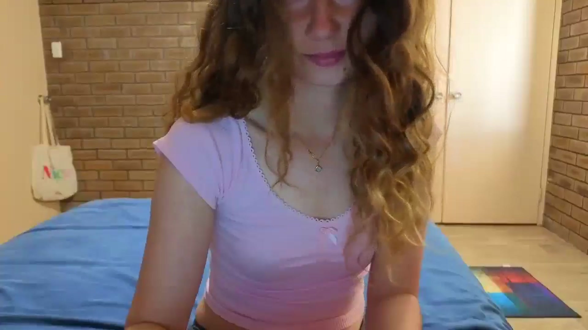 Gallery image thumbnail from SurfyChick's myfreecams stream on, 09/29/2025, 03:00 image 8 of 20