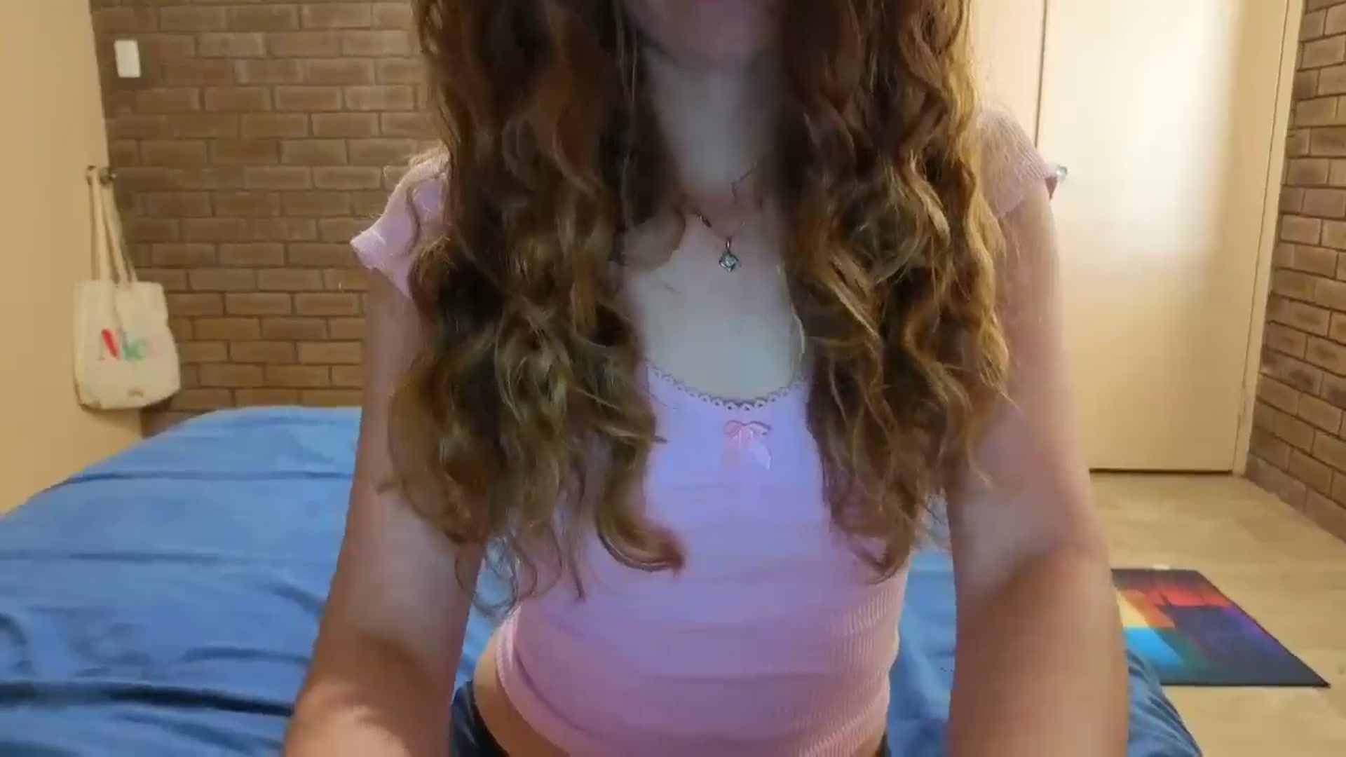 Gallery image thumbnail from SurfyChick's myfreecams stream on, 09/29/2025, 03:00 image 5 of 20