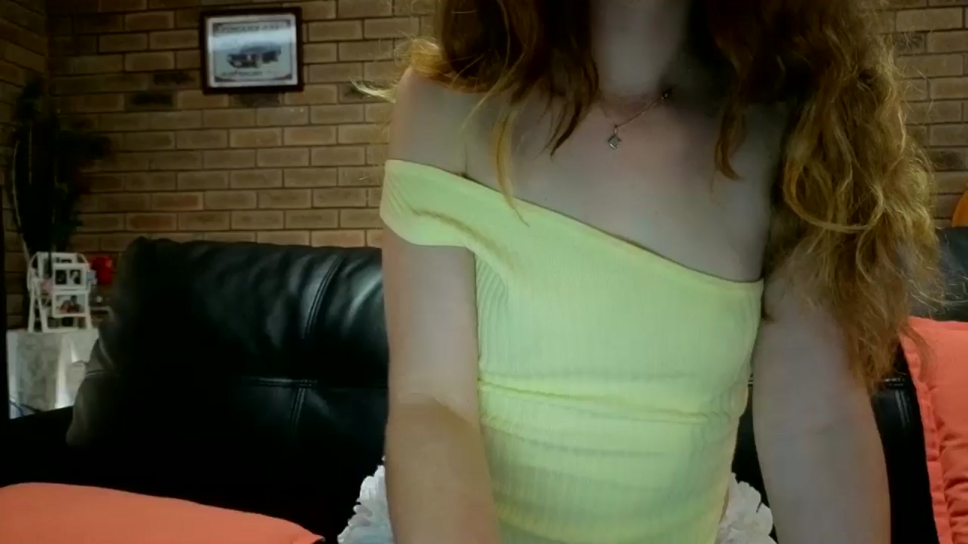 Gallery image thumbnail from SurfyChick's myfreecams stream on, 10/06/2025, 02:41 image 19 of 20