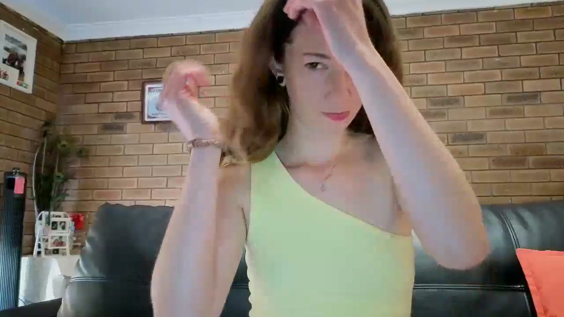 Gallery image thumbnail from SurfyChick's myfreecams stream on, 10/06/2025, 02:41 image 4 of 20
