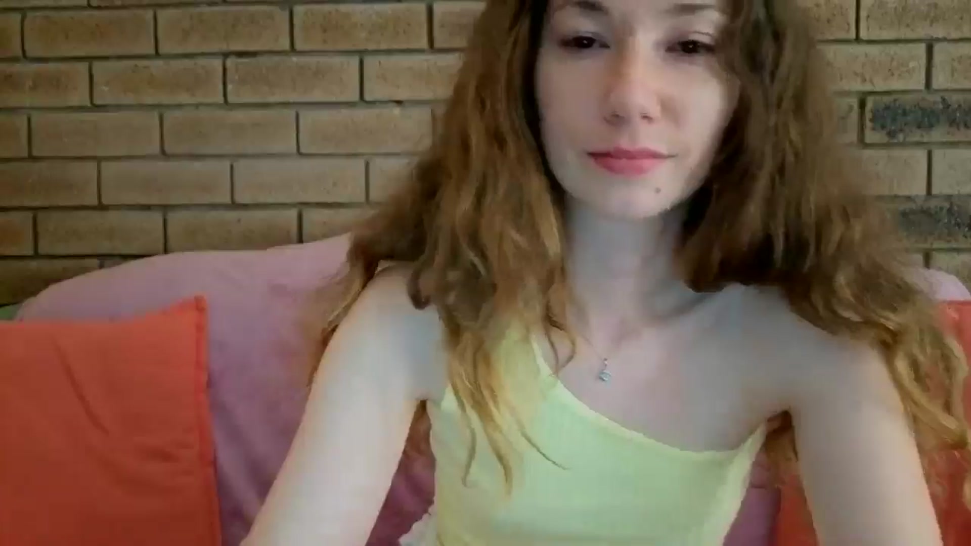 Gallery image thumbnail from SurfyChick's myfreecams stream on, 10/06/2025, 07:29 image 12 of 20