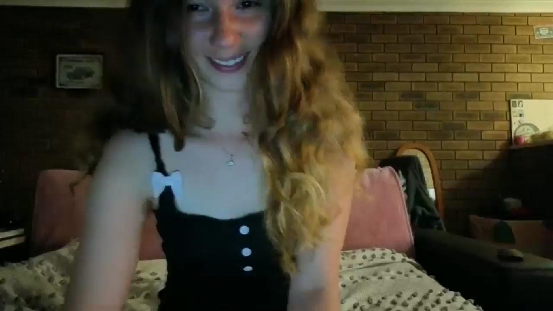 Gallery image thumbnail from SurfyChick's myfreecams stream on, 10/13/2025, 05:08 image 9 of 20