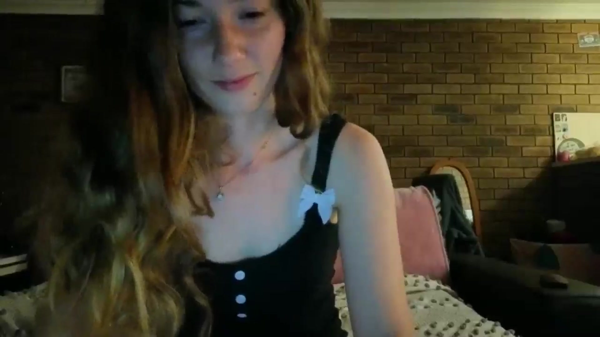 Gallery image thumbnail from SurfyChick's myfreecams stream on, 10/13/2025, 05:08 image 6 of 20