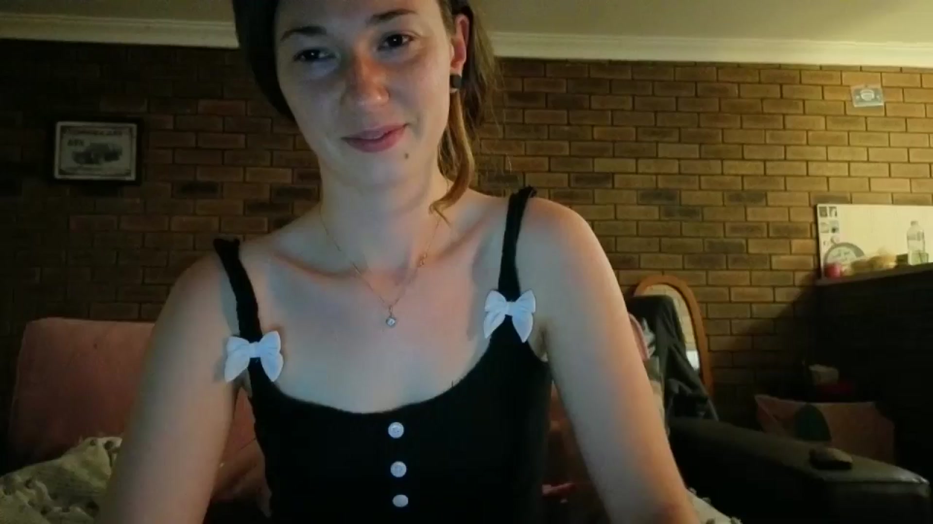 Gallery image thumbnail from SurfyChick's myfreecams stream on, 10/13/2025, 06:13 image 10 of 20