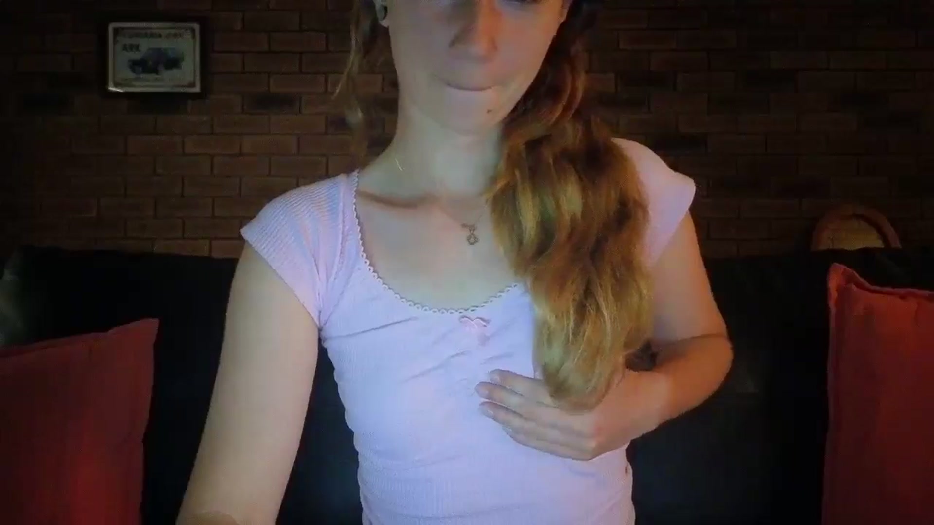 Gallery image thumbnail from SurfyChick's myfreecams stream on, 11/10/2025, 05:44 image 11 of 20