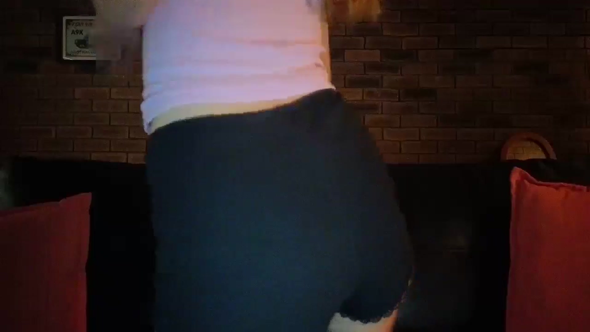 Gallery image thumbnail from SurfyChick's myfreecams stream on, 11/10/2025, 05:44 image 7 of 20