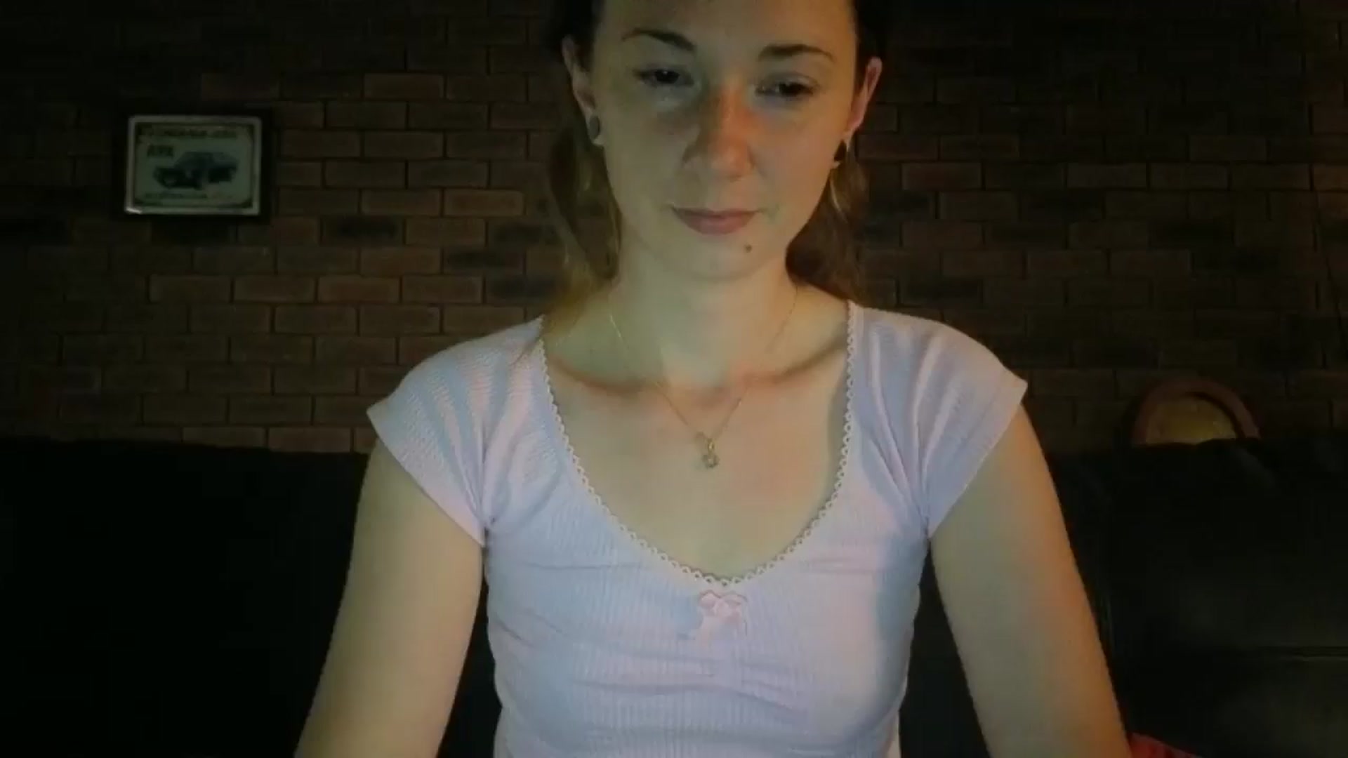 Gallery image thumbnail from SurfyChick's myfreecams stream on, 11/10/2025, 06:08 image 7 of 20