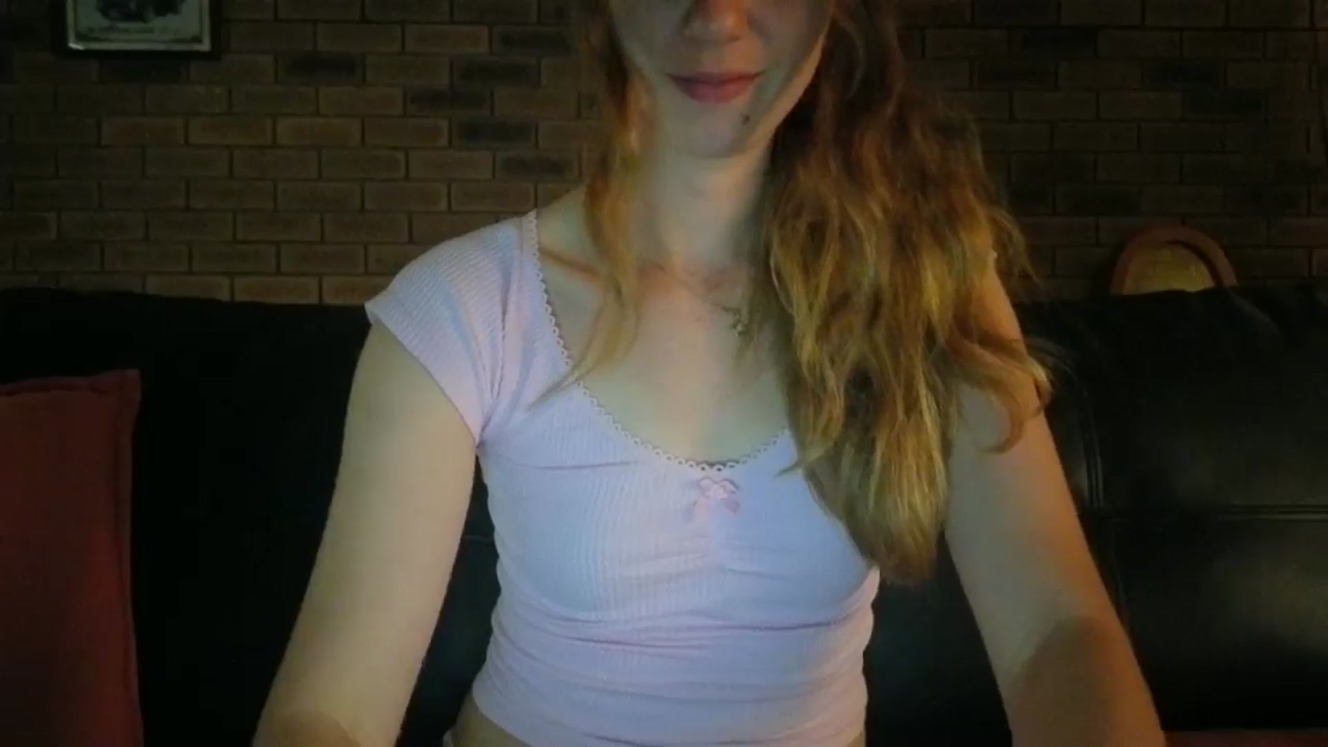 Gallery image thumbnail from SurfyChick's myfreecams stream on, 11/10/2025, 06:42 image 9 of 20
