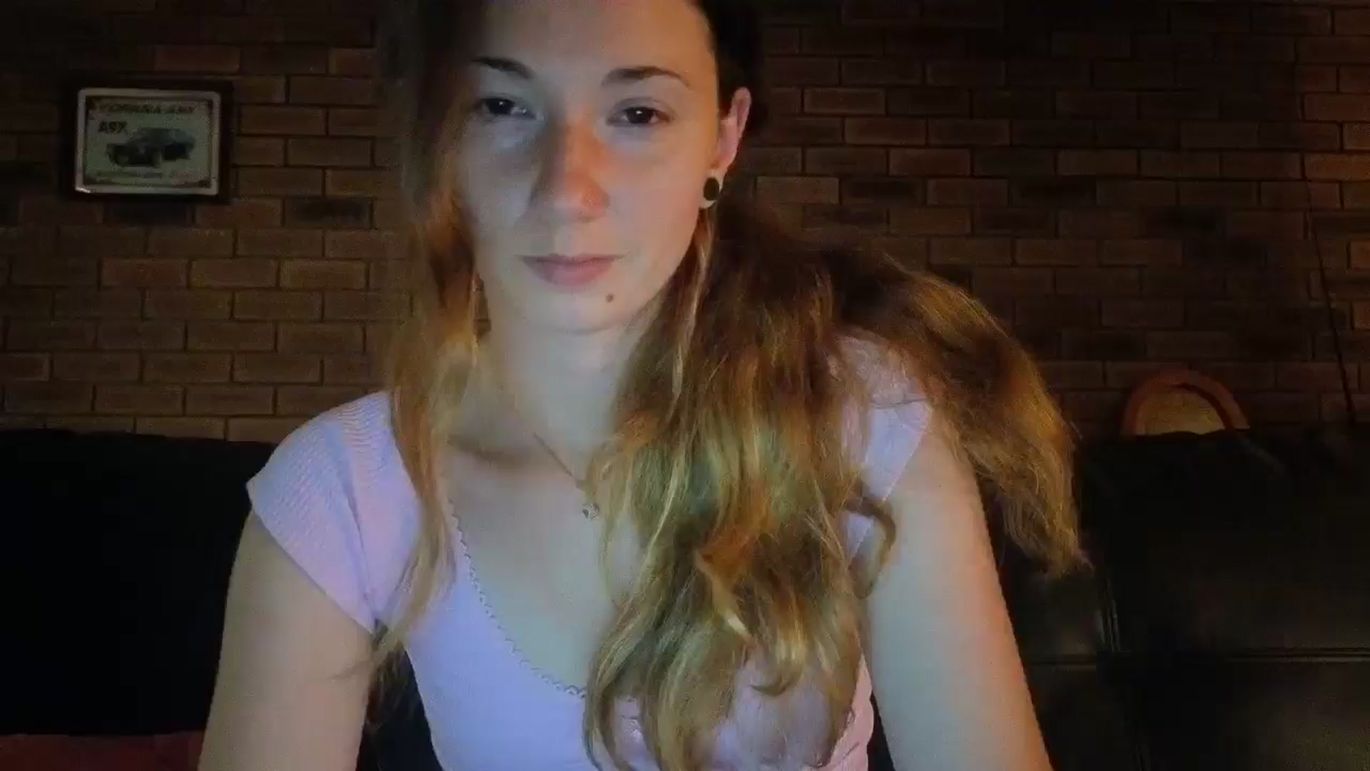 Gallery image thumbnail from SurfyChick's myfreecams stream on, 11/10/2025, 07:19 image 1 of 20