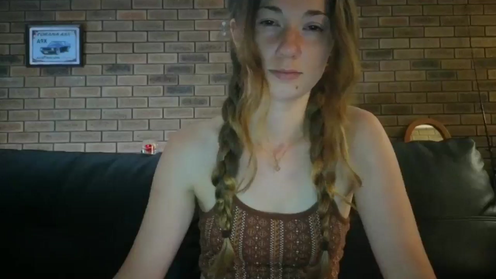 Gallery image thumbnail from SurfyChick's myfreecams stream on, 11/11/2025, 24:46 image 4 of 20