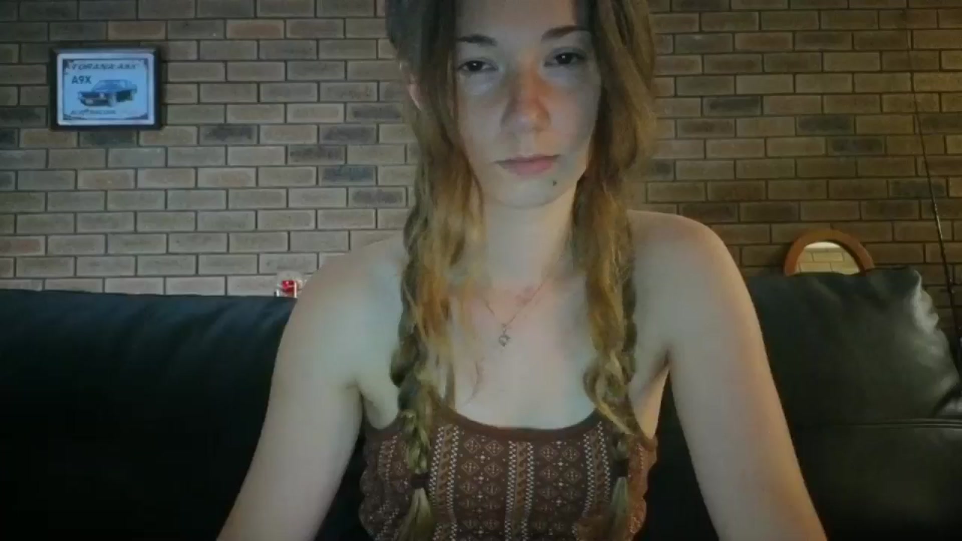 Gallery image thumbnail from SurfyChick's myfreecams stream on, 11/11/2025, 24:46 image 3 of 20