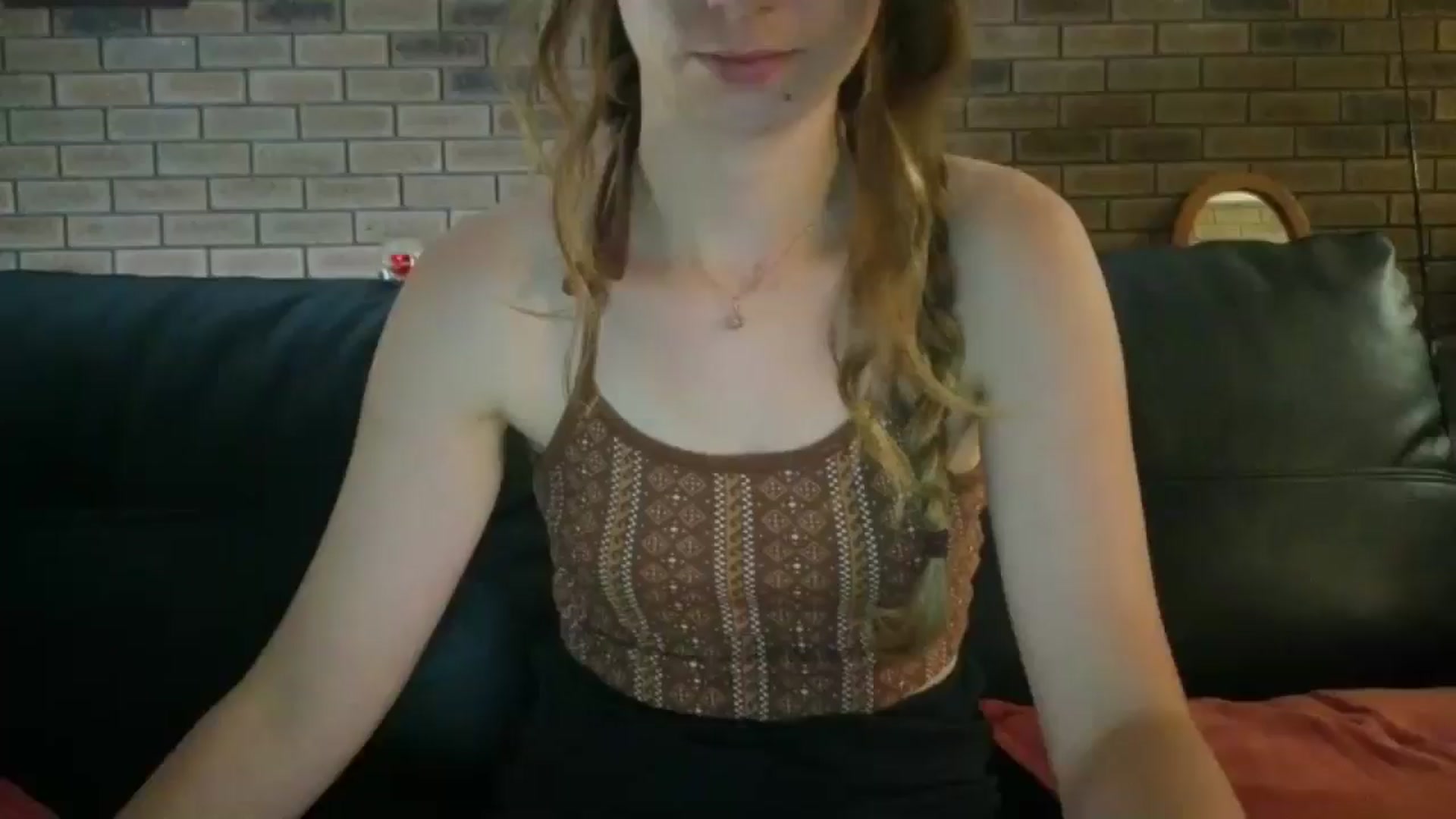 Gallery image thumbnail from SurfyChick's myfreecams stream on, 11/11/2025, 01:24 image 8 of 20