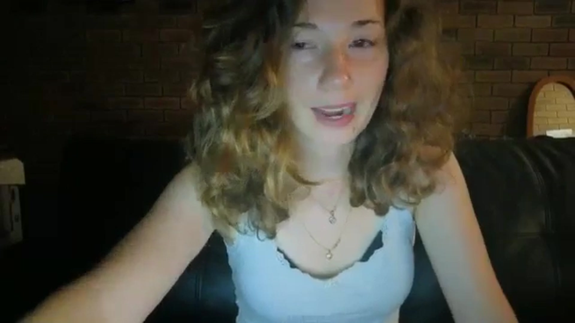 Gallery image thumbnail from SurfyChick's myfreecams stream on, 12/15/2025, 03:28 image 2 of 20
