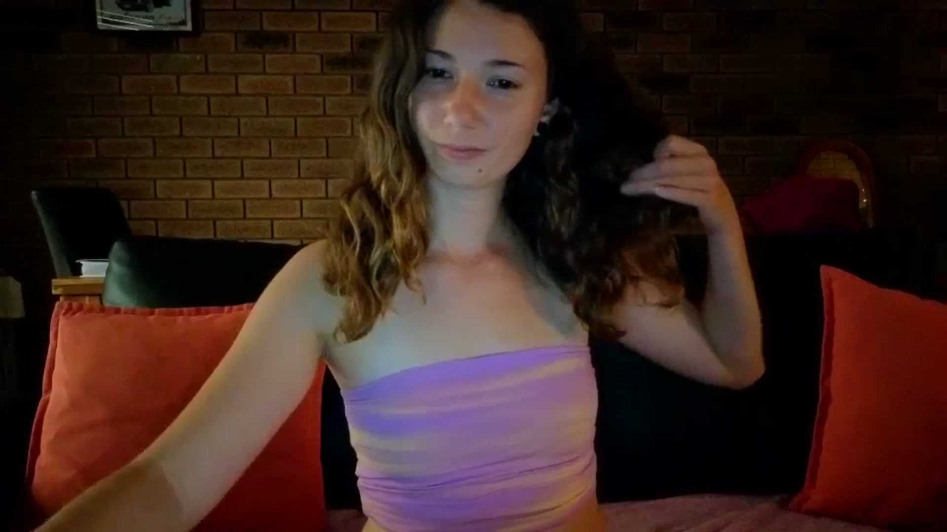 Gallery image thumbnail from SurfyChick's myfreecams stream on, 04/13/2026, 08:00 image 6 of 20