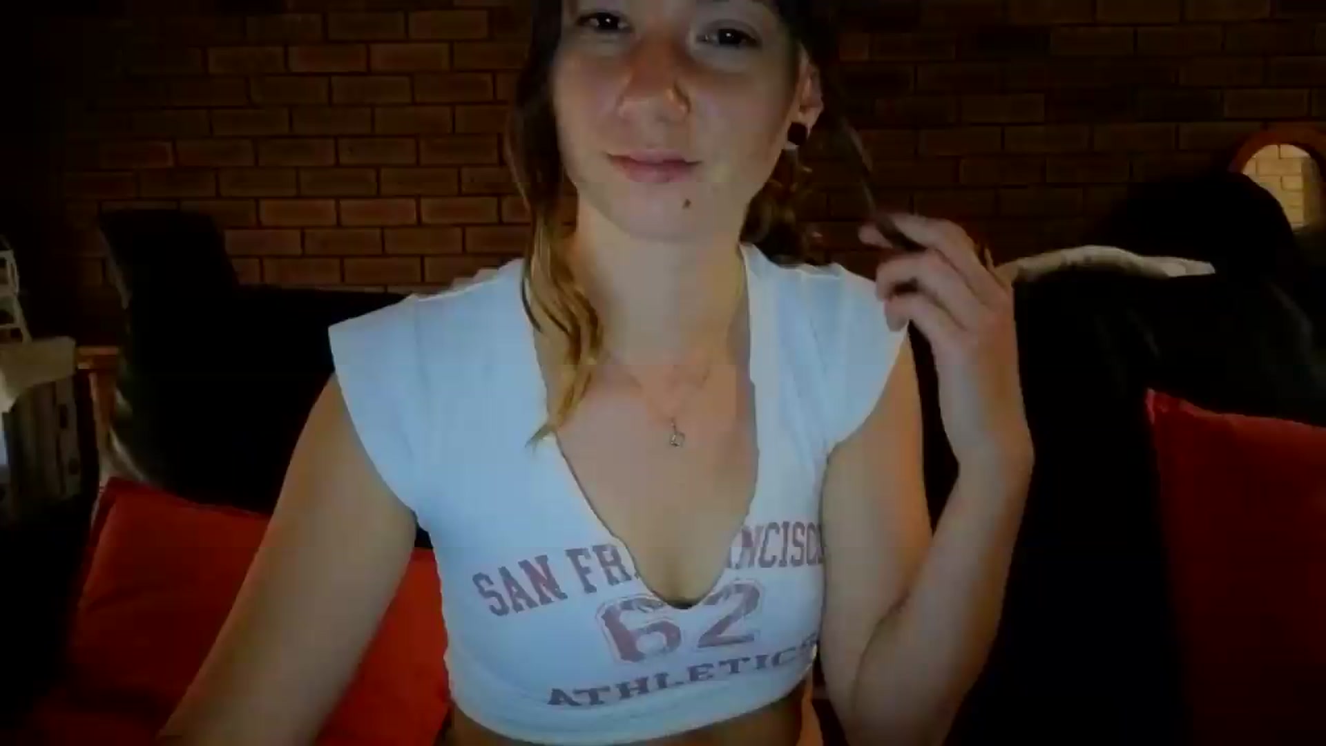 Gallery image thumbnail from SurfyChick's myfreecams stream on, 04/29/2026, 08:23 image 17 of 20