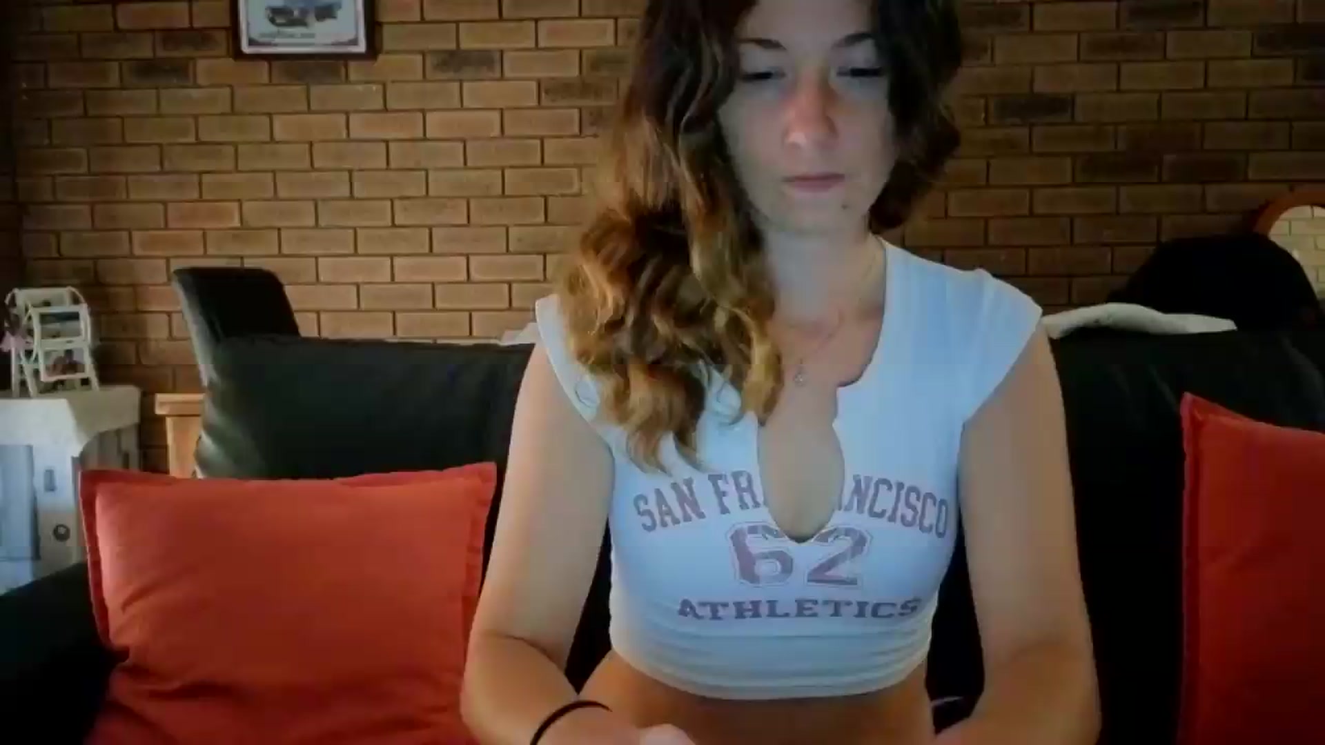 Gallery image thumbnail from SurfyChick's myfreecams stream on, 04/29/2026, 08:23 image 1 of 20