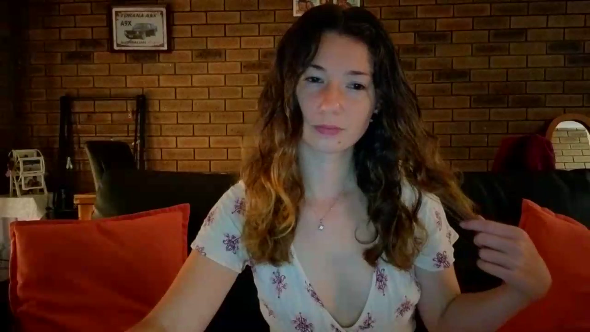 Gallery image thumbnail from SurfyChick's myfreecams stream on, 05/04/2026, 06:06 image 8 of 20