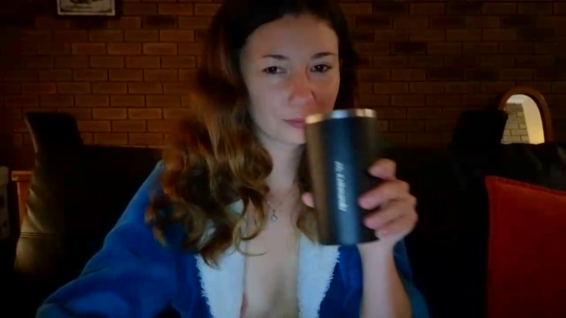 Gallery image thumbnail from SurfyChick's myfreecams stream on, 05/07/2026, 07:39 image 8 of 20