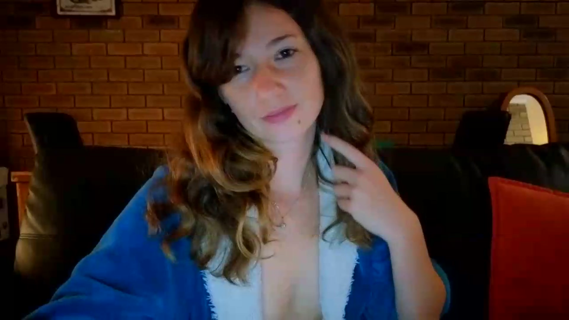 Gallery image thumbnail from SurfyChick's myfreecams stream on, 05/07/2026, 07:39 image 11 of 20