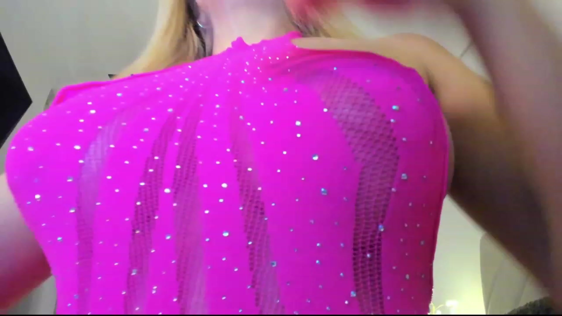 Gallery image thumbnail from Susan_99's myfreecams stream on, 01/11/2023, 03:39 image 12 of 20