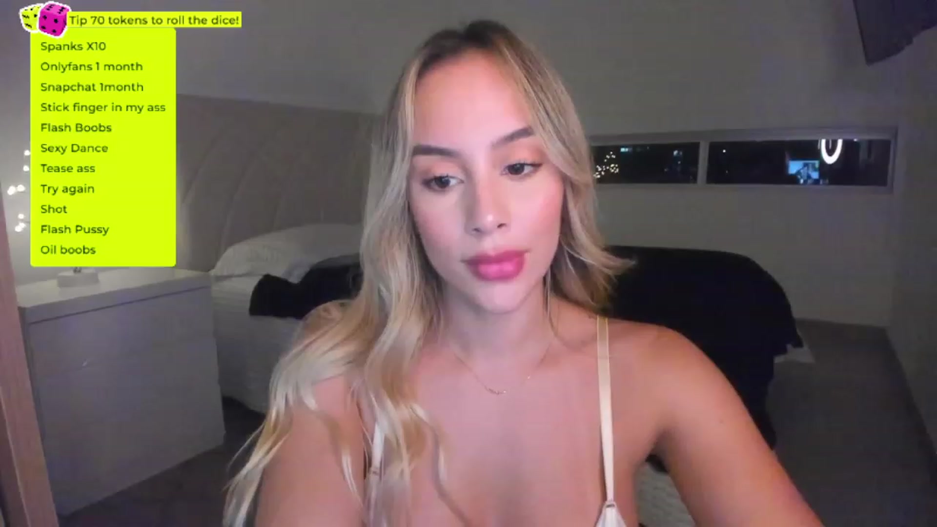 Gallery image thumbnail from Susan_99's myfreecams stream on, 01/21/2023, 03:54 image 16 of 20