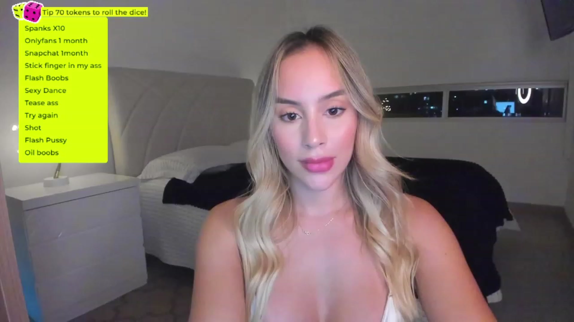 Gallery image thumbnail from Susan_99's myfreecams stream on, 01/21/2023, 03:54 image 9 of 20
