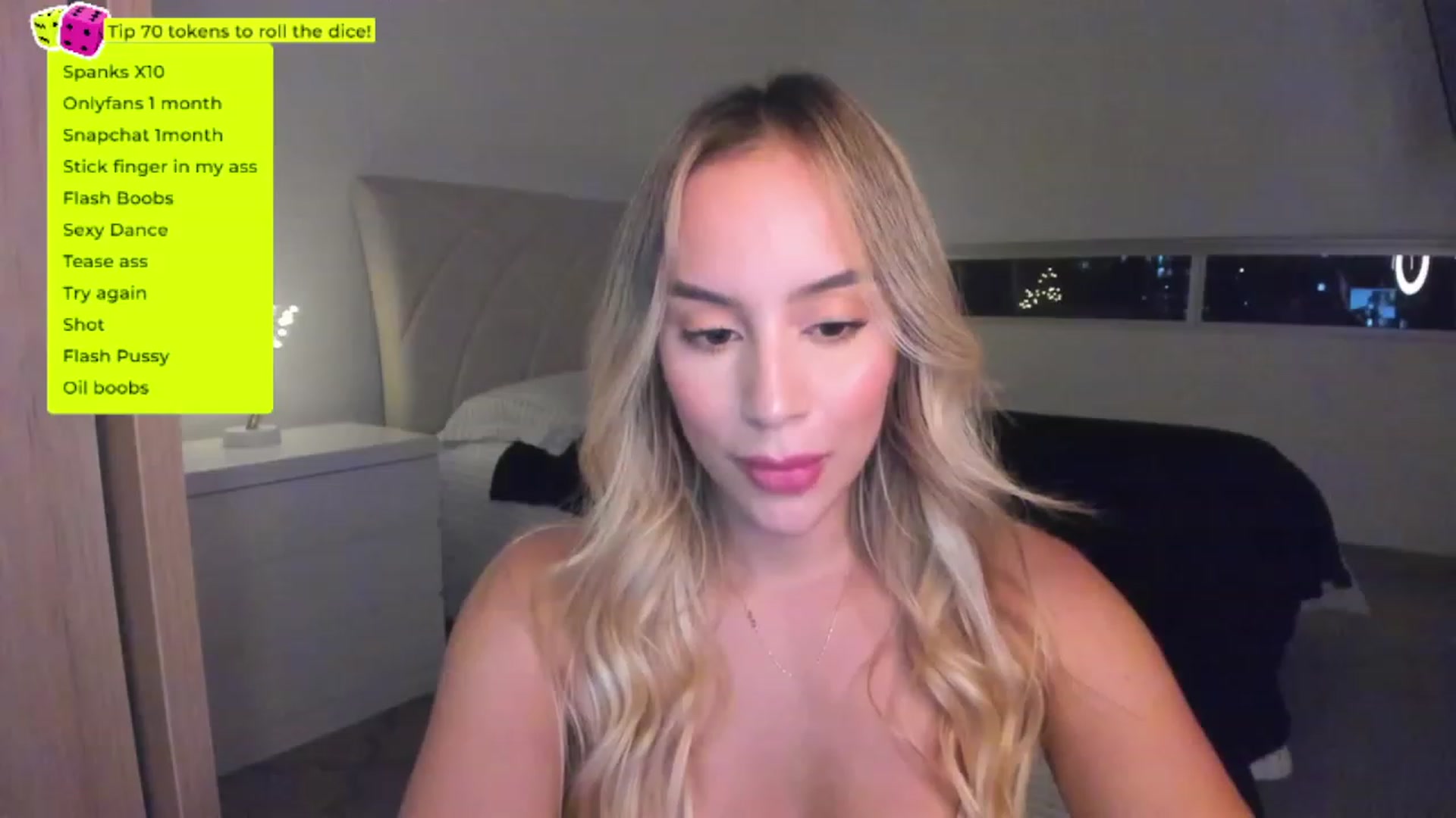 Gallery image thumbnail from Susan_99's myfreecams stream on, 01/21/2023, 03:54 image 4 of 20