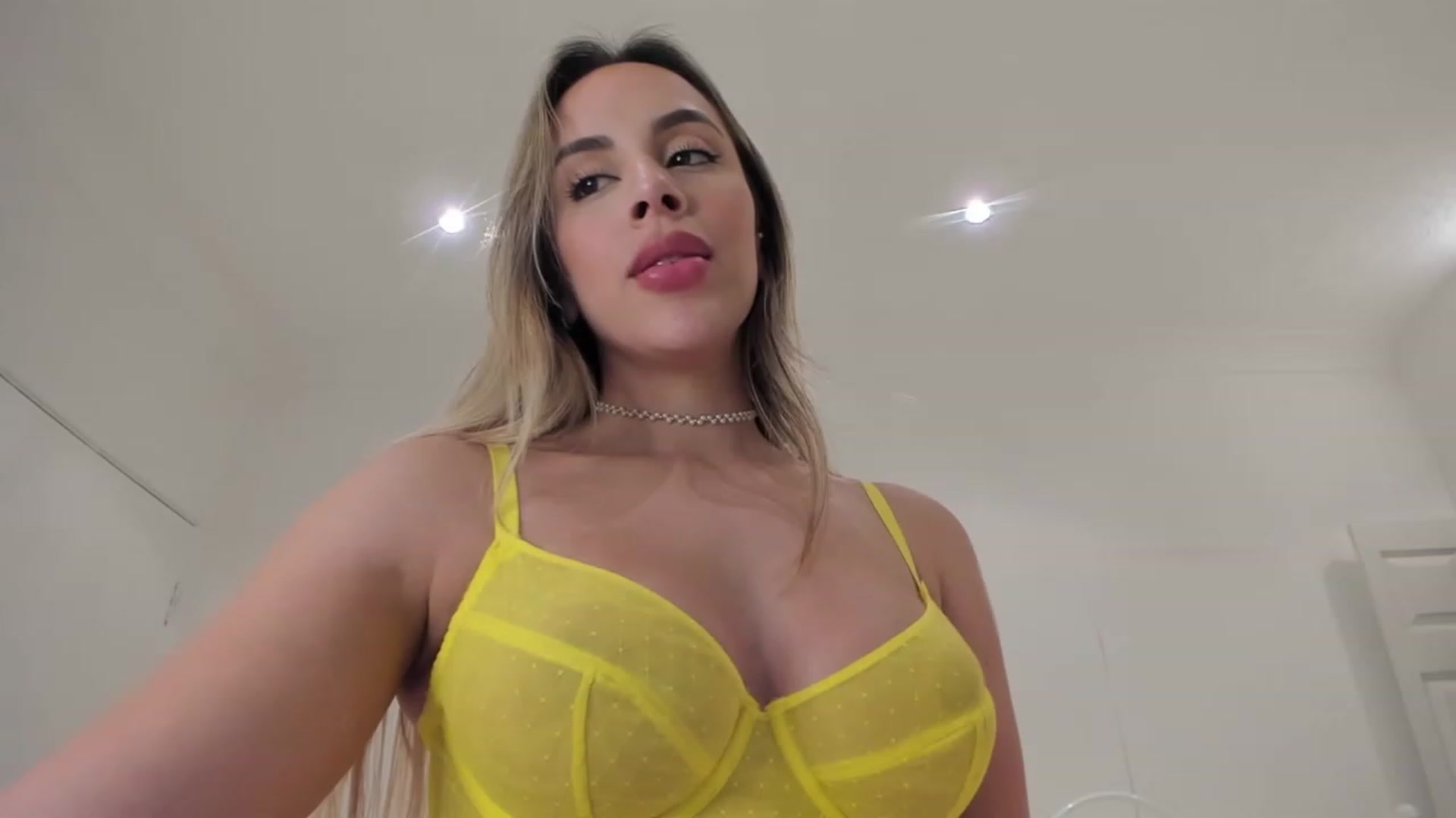 Gallery image thumbnail from Susan_99's myfreecams stream on, 06/03/2023, 02:00 image 13 of 20