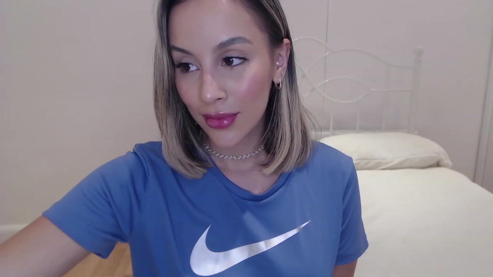 Gallery image thumbnail from Susan_99's myfreecams stream on, 06/25/2023, 20:26 image 15 of 20